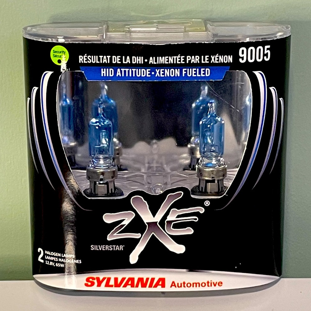 Sylvania Automotive Halogen Lamps 9005